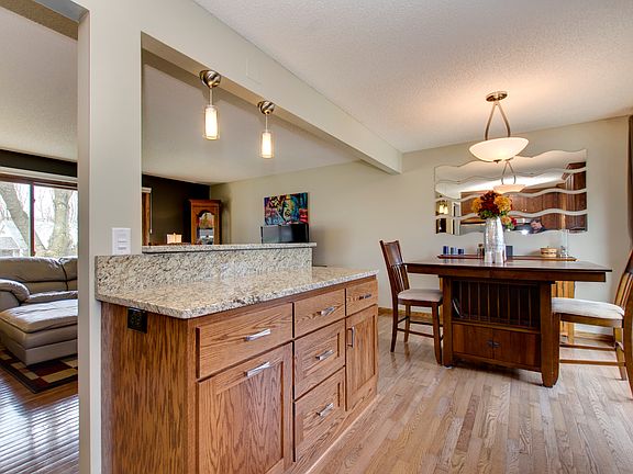 4th image of 6598 Hokah Dr