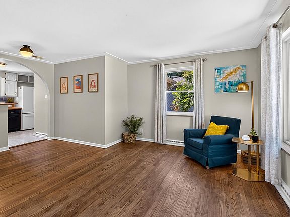 4th image of 5770 Estes St