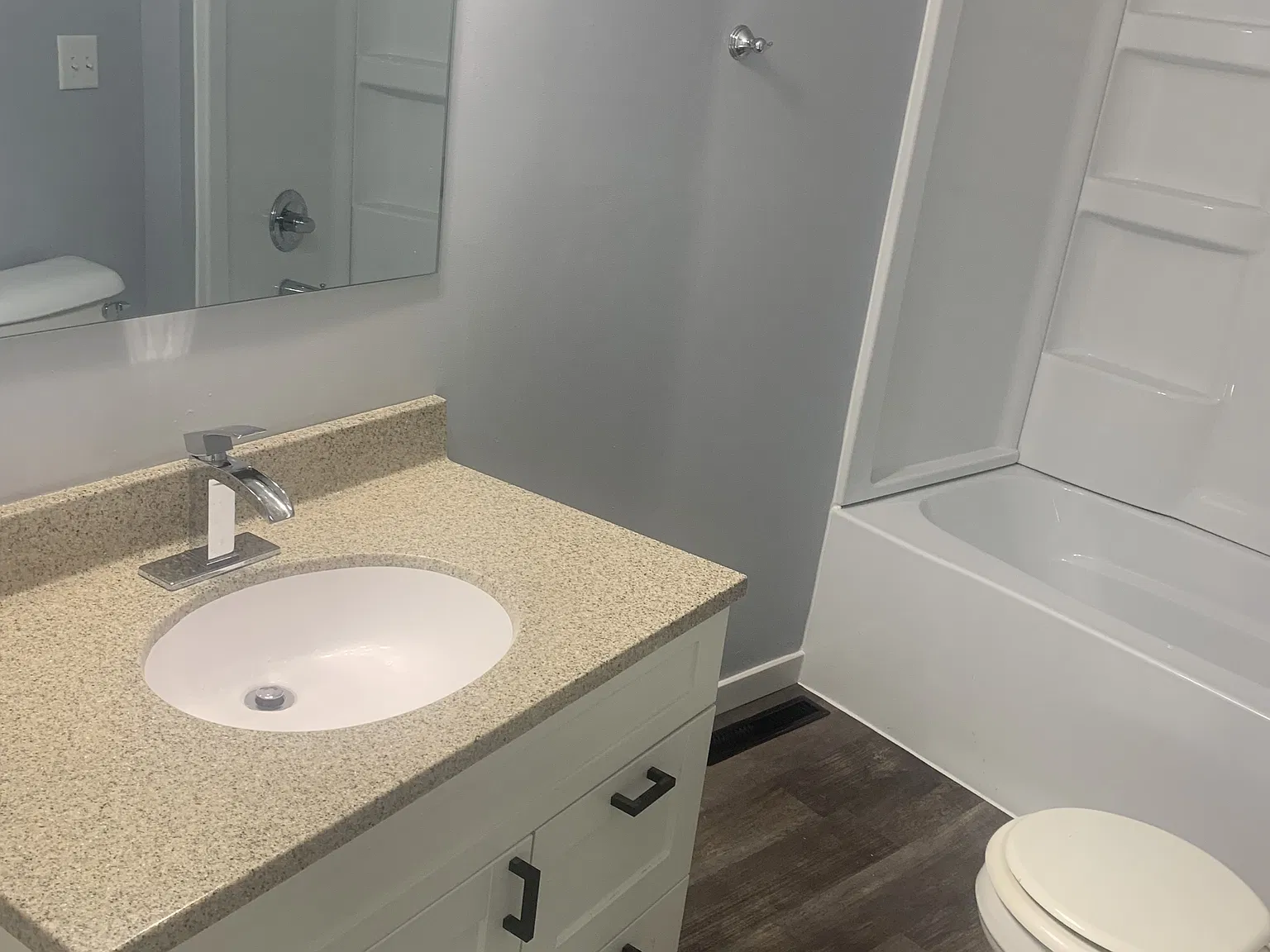 221 W. Henry St. - 1 — Photo 3