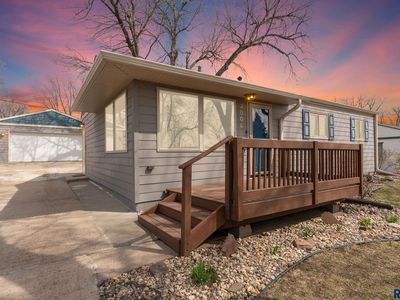3004 E 21st St, Sioux Falls, SD, 57103