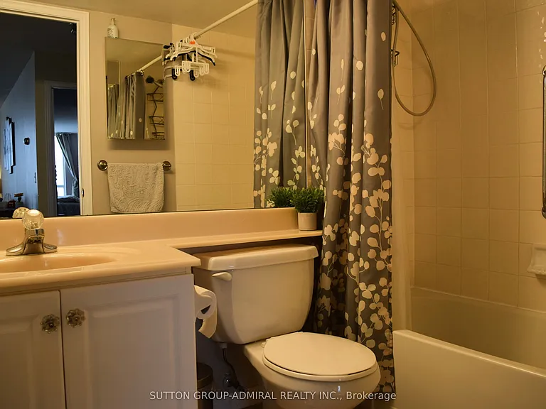 5001 Finch Ave E #H05 — Photo 5