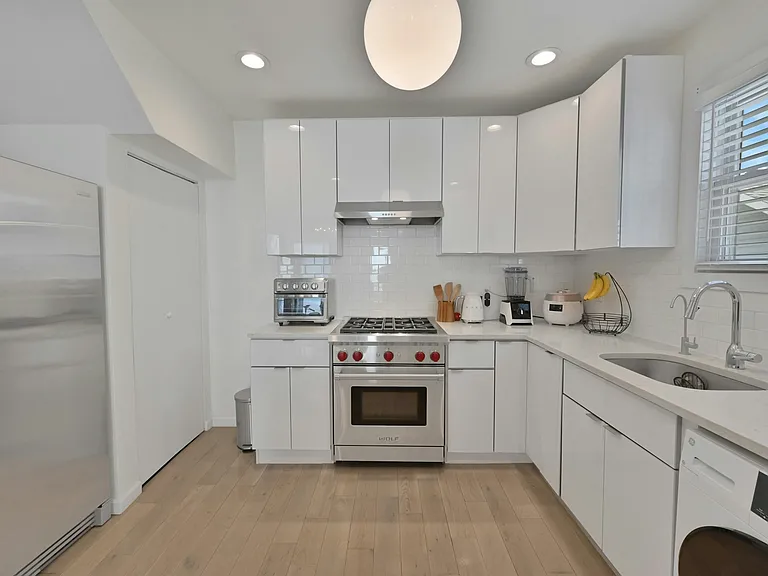 318 Beechwood Pl — Photo 4