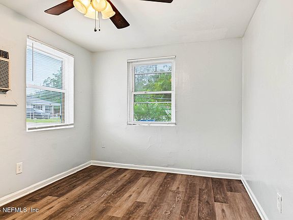 4th image of 2110 BROOKLYN Road