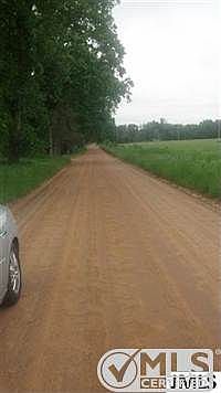 2nd image of 10105 Robbins Rd