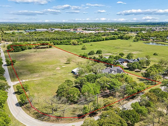 3rd image of 111 Stonecrest Rd
