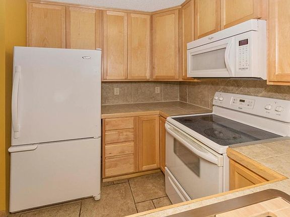 2nd image of 2800 Hamline Ave N APT 109