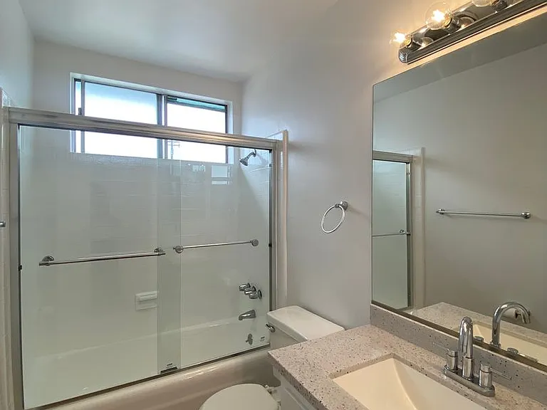761 Coronado Ave — Photo 7