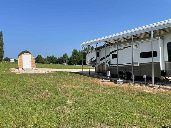 2nd image of 479 Whitefoot