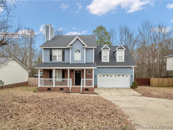 919 Foxhunt Ln, Fayetteville, NC 28314
