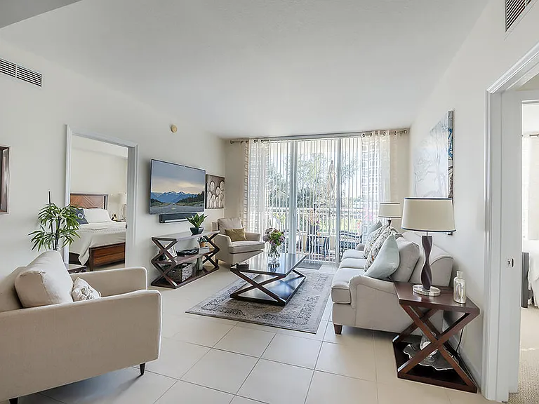 480 Hibiscus St #225 — Photo 10
