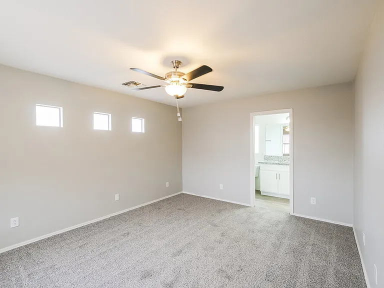 2409 S 83rd Dr — Photo 10