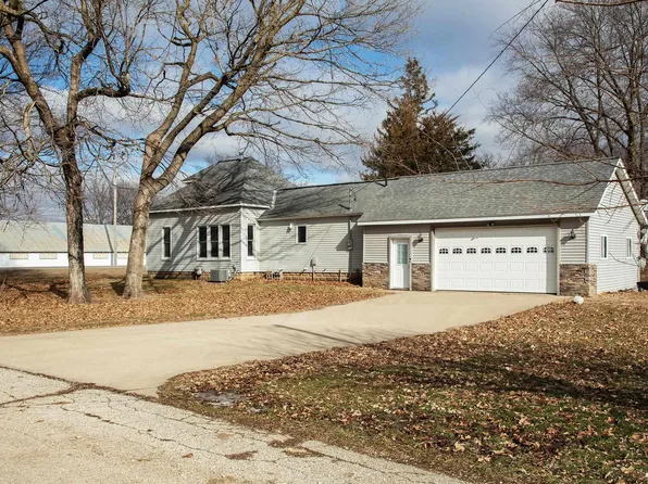 504 Greenwood Ave, Nashua, IA 50658