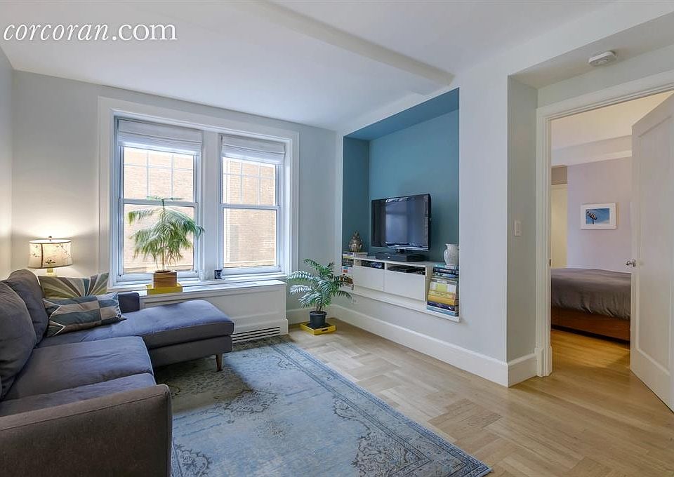 1st image of 27 W 72nd St #209