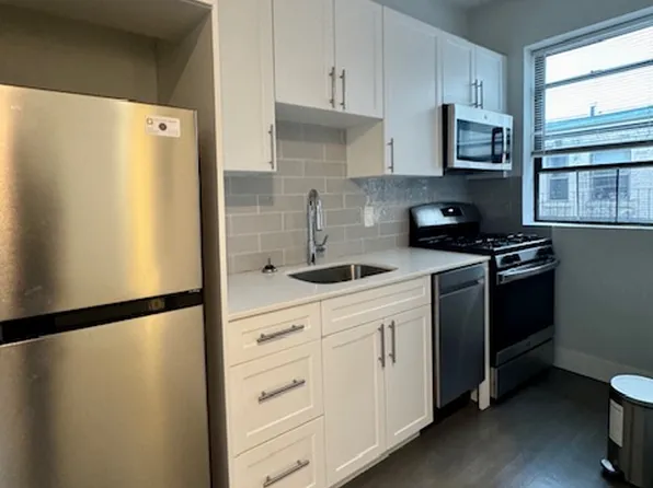 79 Park Dr, Boston, MA