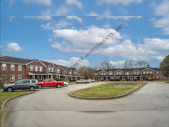 3rd image of 754 Marian Village Dr #2B-2Ba
