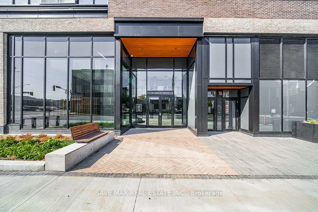 2 bed, $2,200 — Photo 4