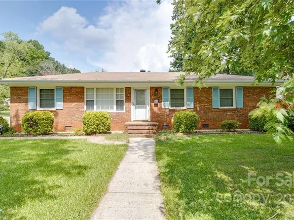 4201 Dowling Dr, Charlotte, NC 28205