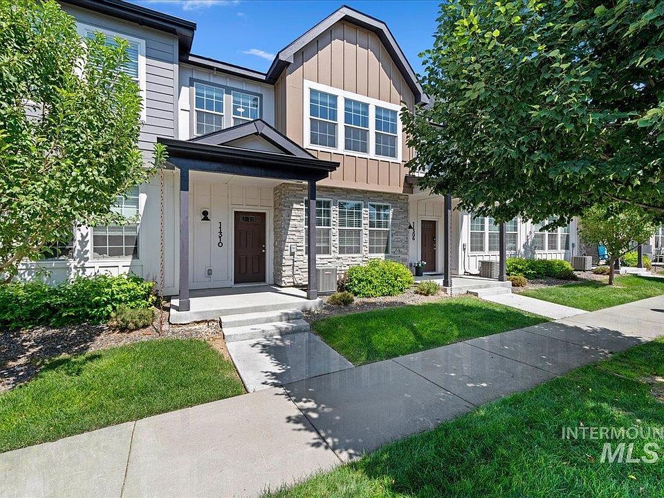 1st image of 11310 W Knightsbridge Ct