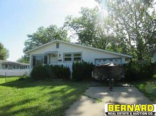 1009 Q St, Auburn, NE 68305