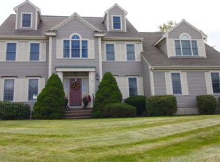 2 Bridle Spur Ln, Danvers, MA 01923