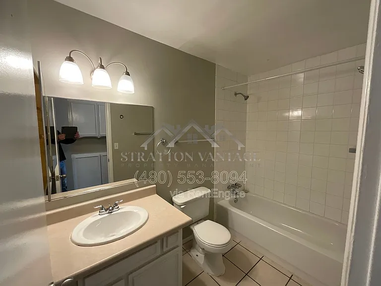 810 E Colter St #14 — Photo 17
