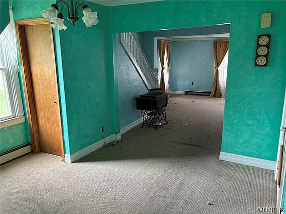 5th image of 4763 Broadway