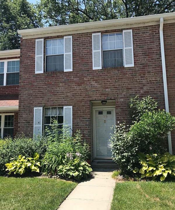 1st image of 55 Viburnum Ct