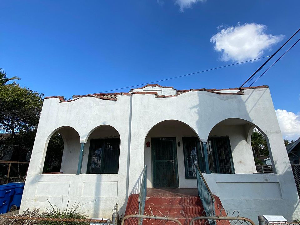 1st image of 2539 Malabar St