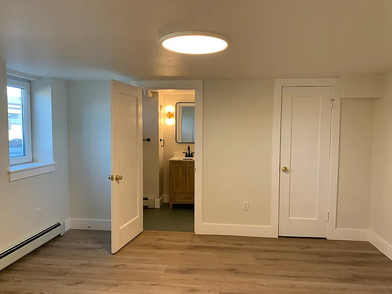 2104 S Corona St — Photo 18