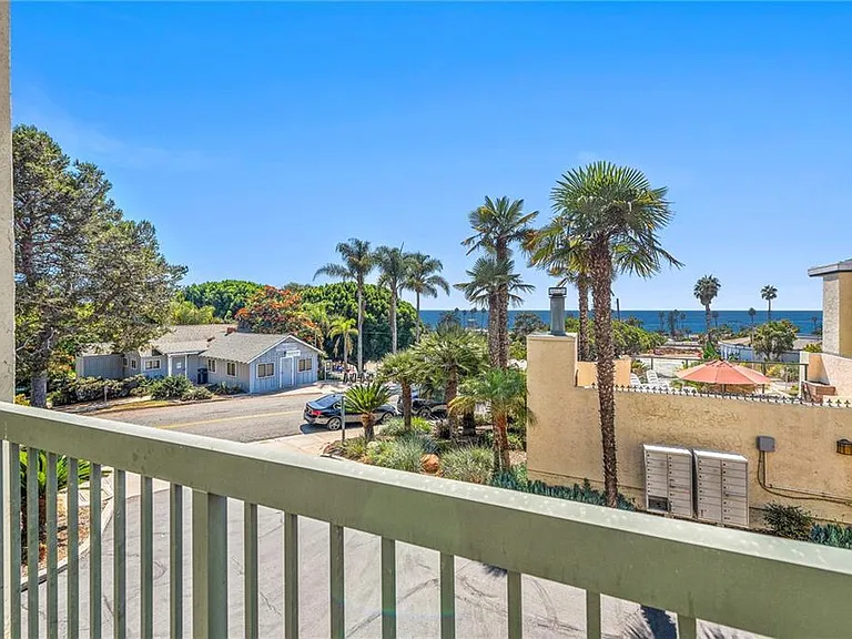 2140 Orinda Dr #B — Photo 4