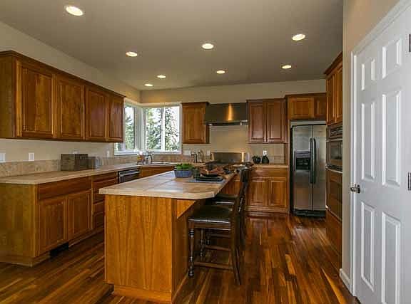 3rd image of 13245 SW Nahcotta Dr