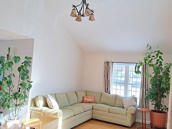 4th image of 160 Eagle Rd