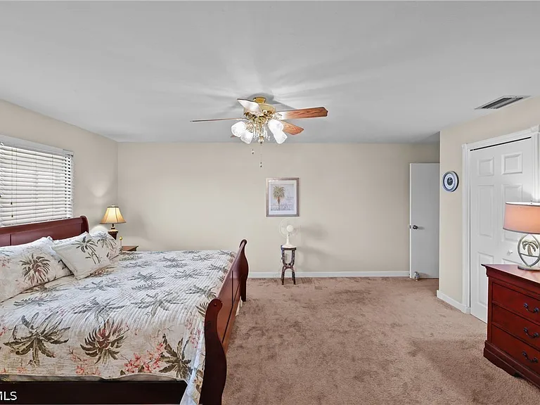 1203 SW 48th Ter #201 — Photo 21