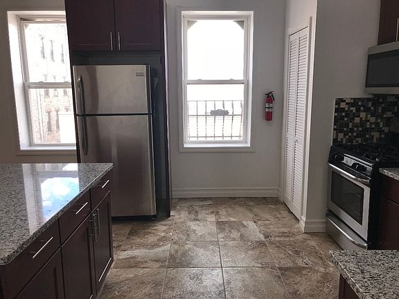 4th image of 501 56th St APT 5