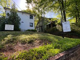 833 Ponce De Leon Pl NE, Atlanta, GA