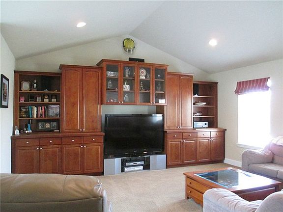 3rd image of 9206 228th Ave E