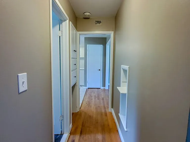 519 E Anna St — Photo 22