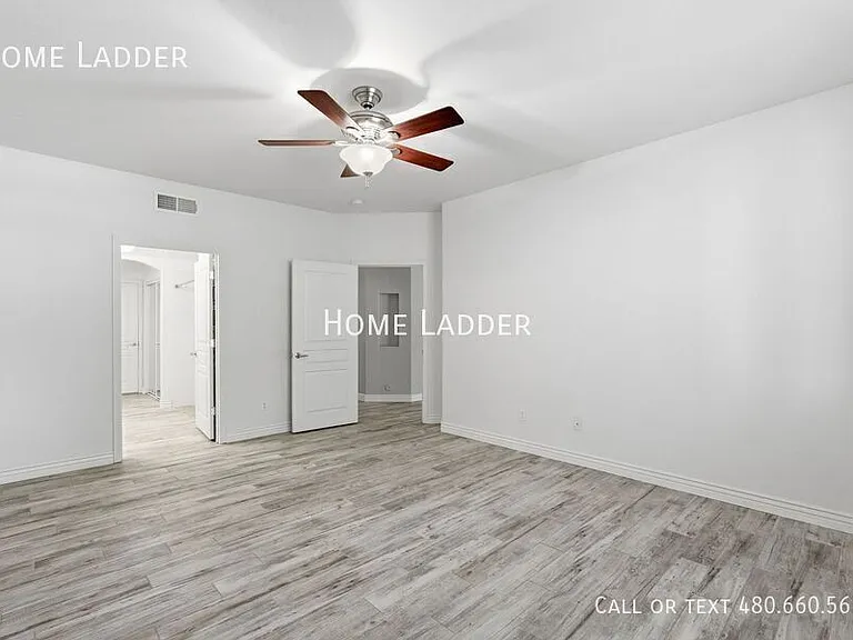 955 E Knox Rd #125 — Photo 18