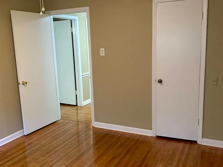 5137 Whitehall Ave — Photo 18