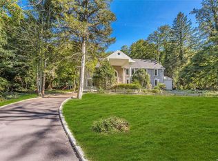 280 Half Hollow Rd, Dix Hills, NY 11746