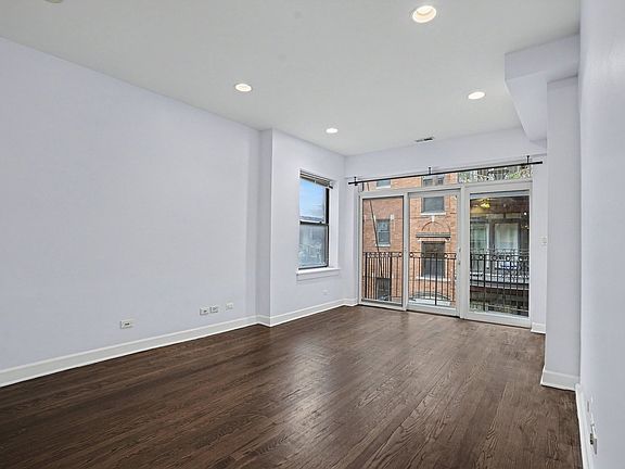 5th image of 1331 W North Shore Ave APT 2S
