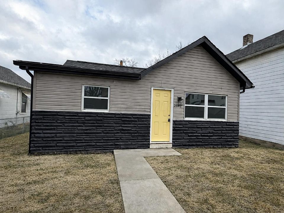 1st image of 2382 S 6th St