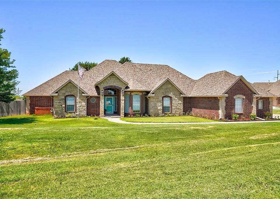 1st image of 15815 Gossamer Way