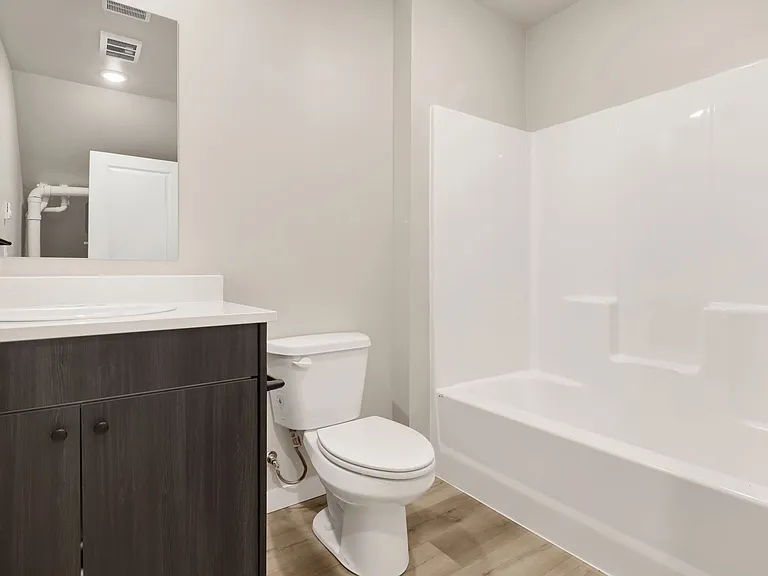 343 Martin St — Photo 35