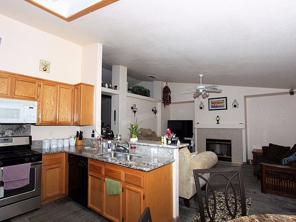 5th image of 2067 Aaron Dr
