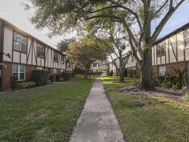 5335 Hansel Ave #C-8 — Photo 10