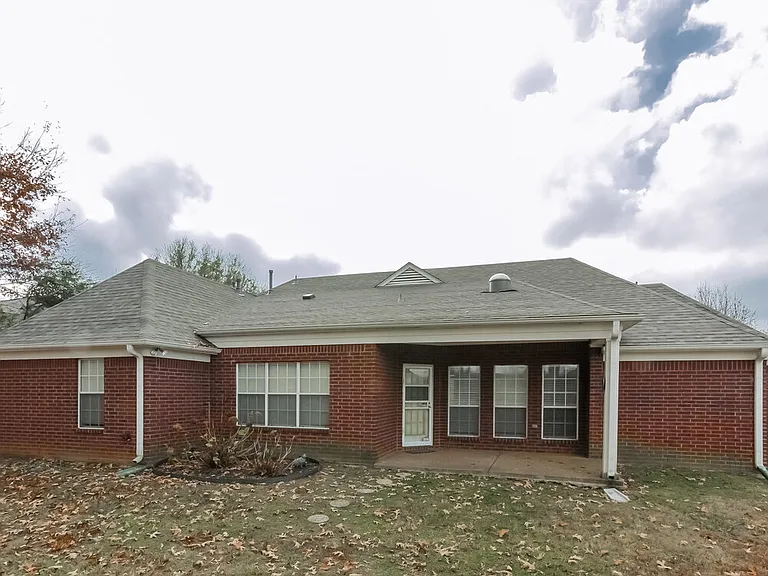 3924 Tamara Dr — Photo 15