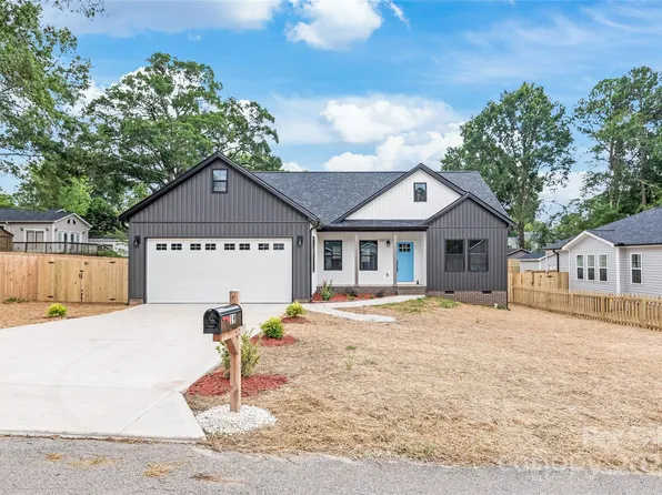 19 Lakewood Ct NW, Concord, NC 28027