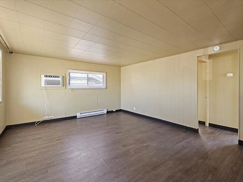 2 bed, 1.0 bath, 609 sqft, $1,550 — Photo 3