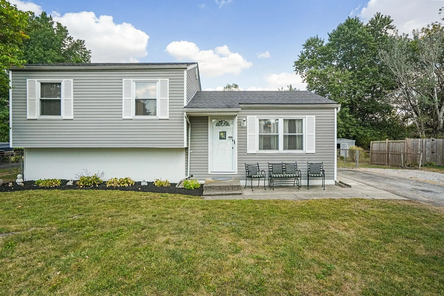 294 Eastwood Ave photo 1
